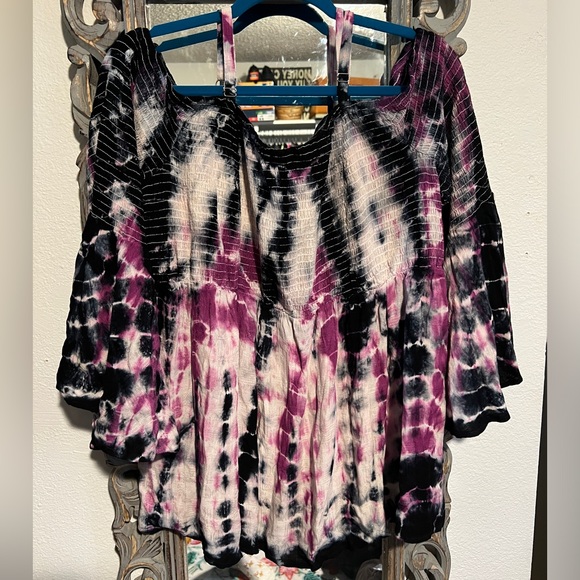 Brand New TORRID Babydoll Rayon Tie Dye Smocked Cold Shoulder Top Size 2 2X Plus - Picture 5 of 14